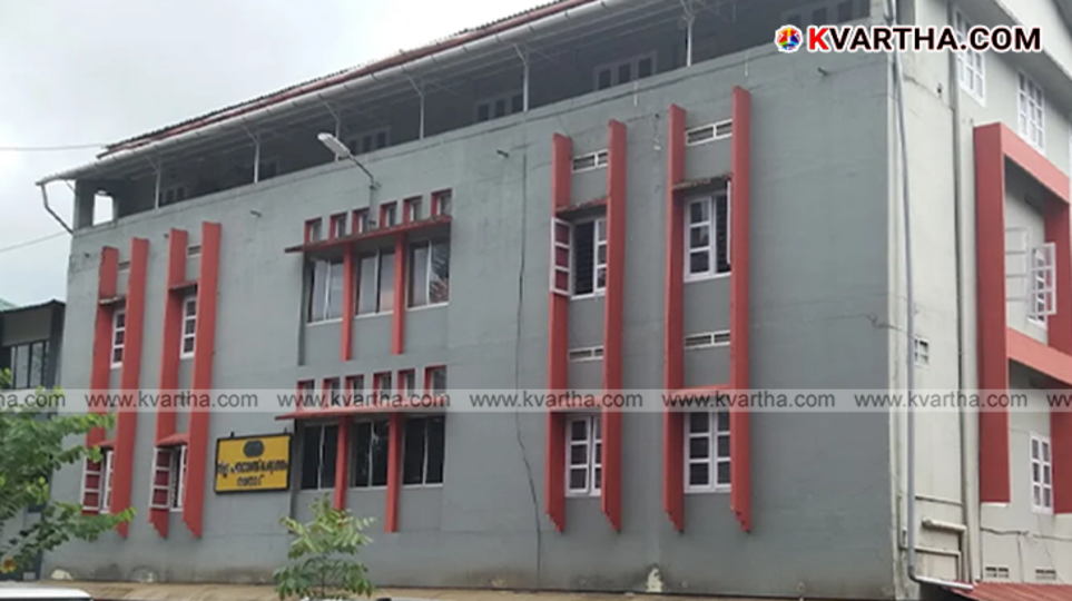  Political battle scene in Wayanad District Panchayat election.