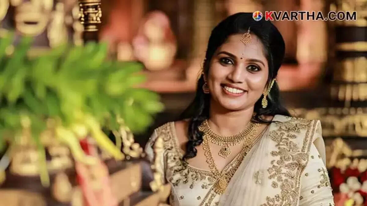 Bride Representing Kerala Gold Price May 03 