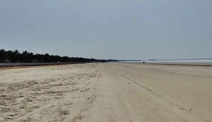 Muzhappilangad Beach Opens for Vehicles During Onam