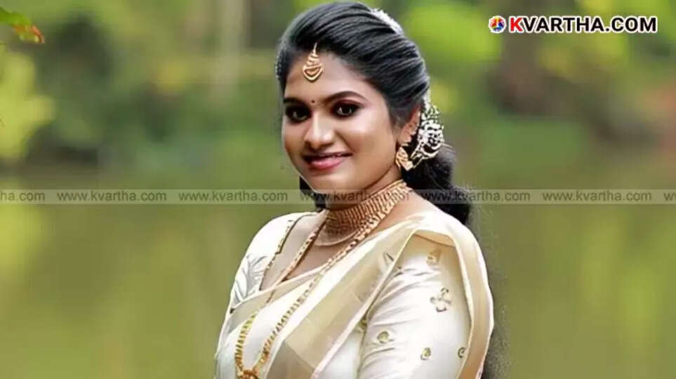 Gold Prices Soar in Kerala, Cross ₹72,000 per Sovereign.