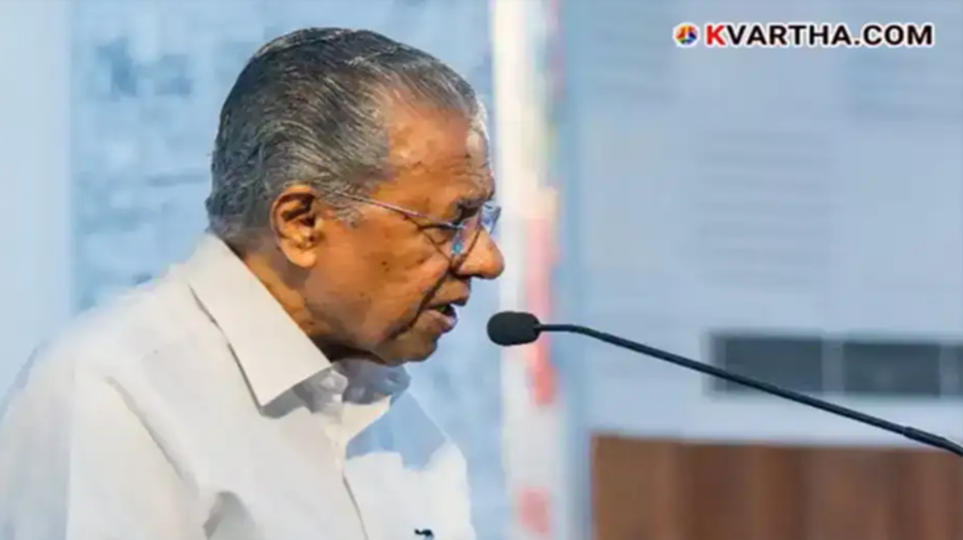 Chief Minister Pinarayi Vijayan chairing the state cabinet meeting