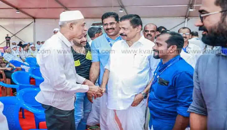 kannur mv govindan visited hajj camp