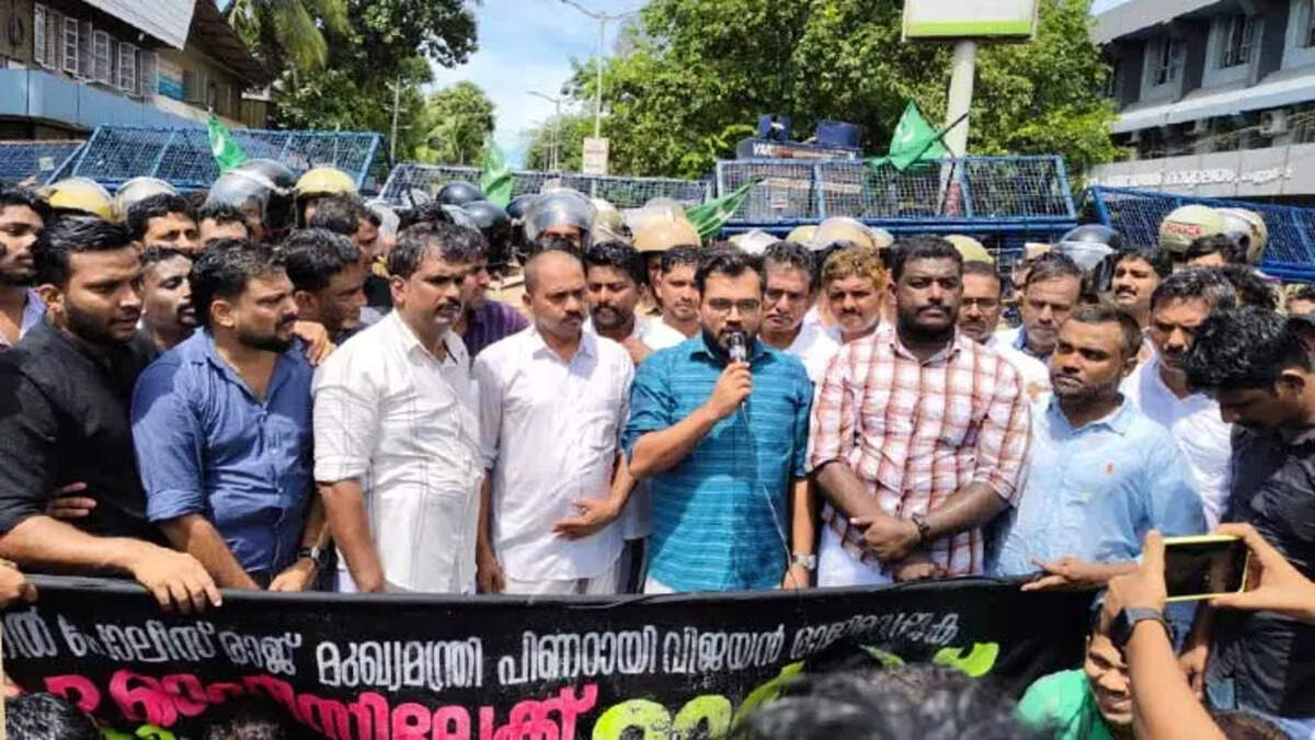 Youth League March Turns Violent in Kannur