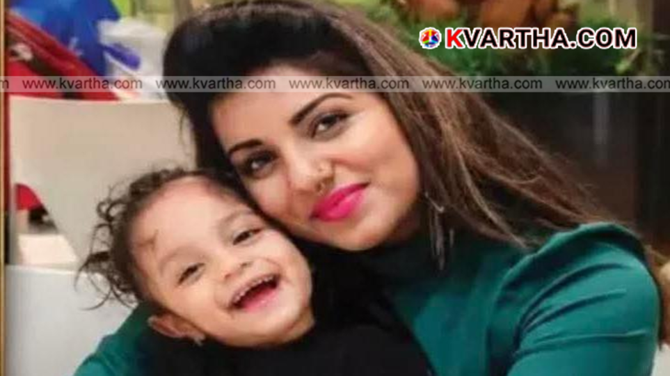 Portrait photos background layout representing the late mother Arsha and her young daughter Ruhi from Azhikode.