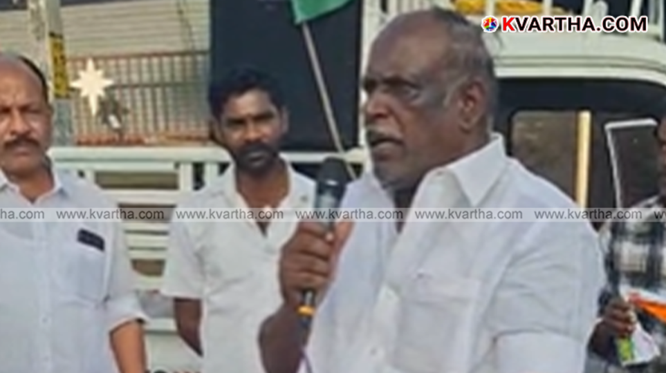  INTUC Leader Raja Mattukkaran speaking at a public meeting