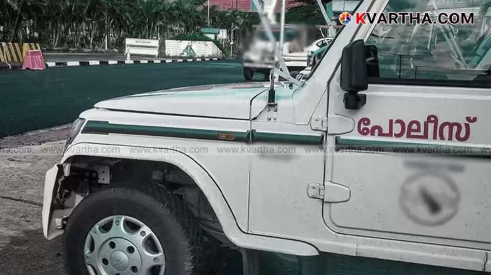  Police raid at brothel in Kozhikode