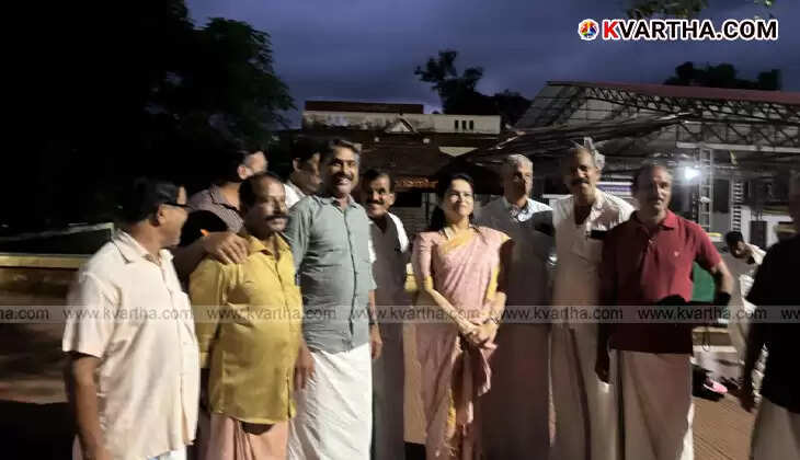 Padmaja Venugopal at Madayikkavu Bhagavathi Temple