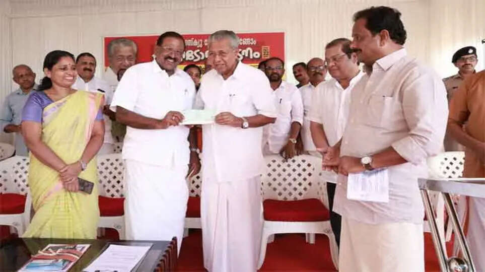 Rajmohan Unnithan, CM Relief Fund, Wayanad, Kerala Donation, Kerala Flood, Kerala MP, Peringome, WhatsApp Group, Kerala CM, Relief Donation