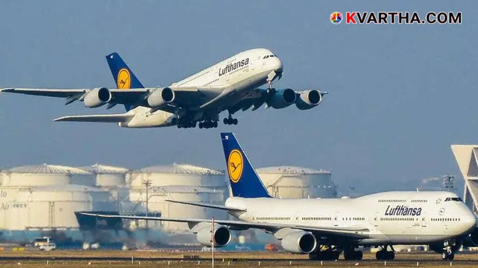 .Instant payout for flight delays through insurance feature