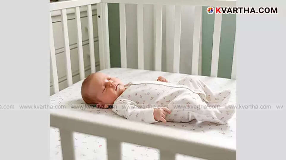  Symbolic image of a sleeping baby.