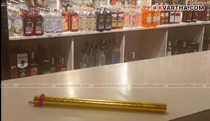 Image of a flute placed on a bar counter, as seen in the controversial social media post.