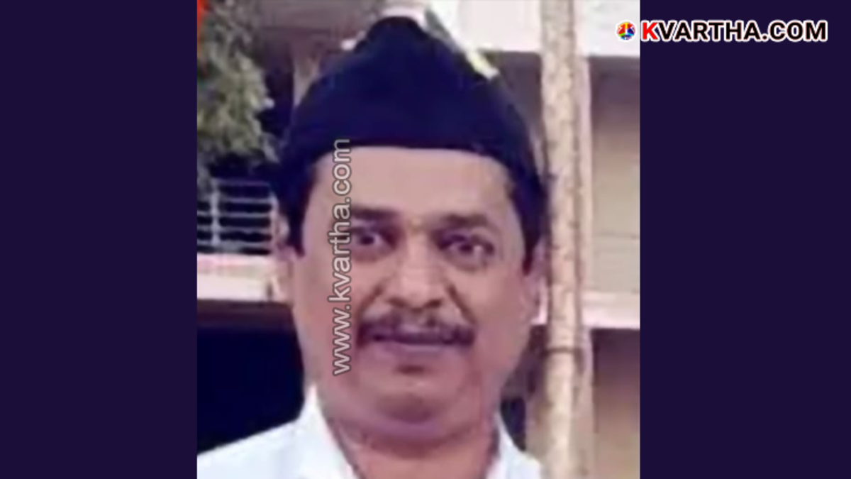  Government officer in RSS uniform at route march