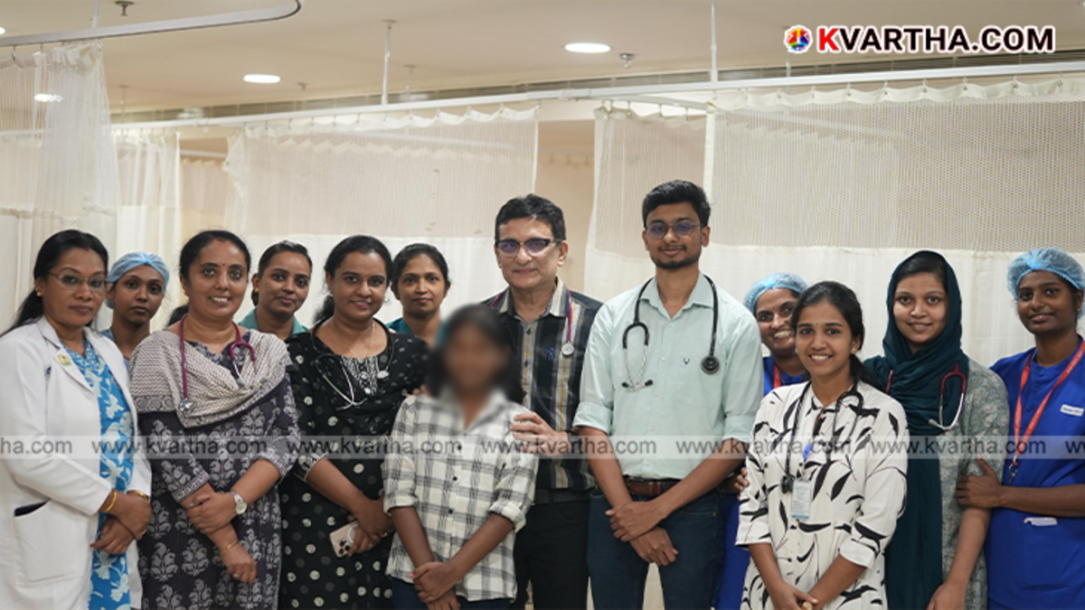 Medical team that treated girl for amoebic meningoencephalitis