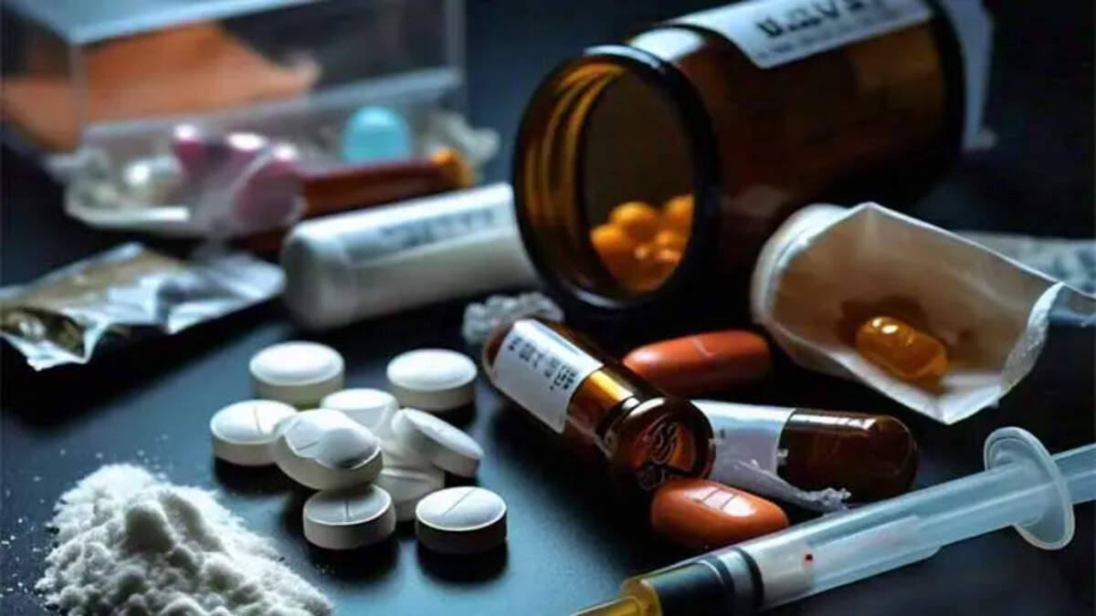 A drug trafficker arrested by the police