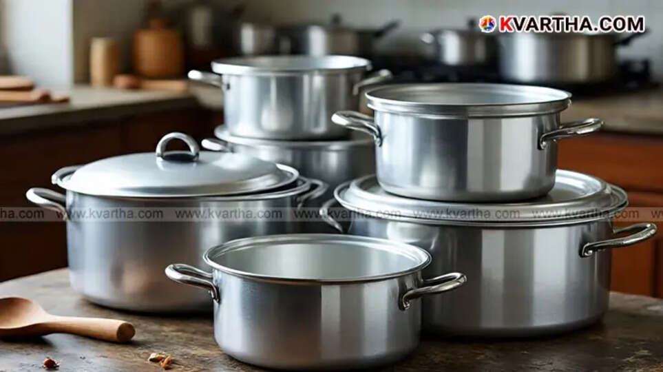 A stack of aluminum cooking pots.