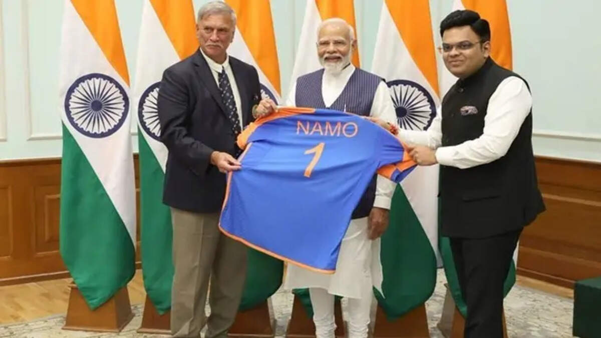 A photograph of the Indian cricket team in a meeting with Prime Minister Narendra Modi and BCCI President Jay Shah