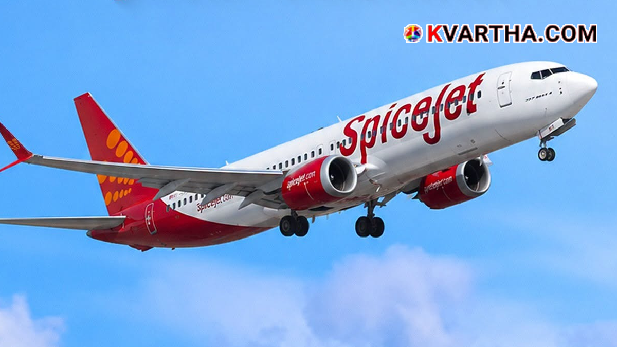 SpiceJet airplane at the airport