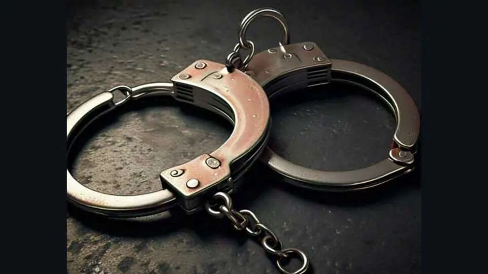 Kasaragod youth assaulted by fake moral police, 7 arrested