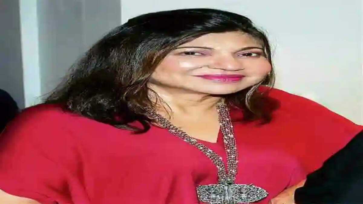 Renowned Singer Alka Yagnik reveals she has a 'rare hearing loss' due to viral attack, Mumbai, News, Singer, Alka Yagnik, Rare hearing loss, Instagragram Post, National News
