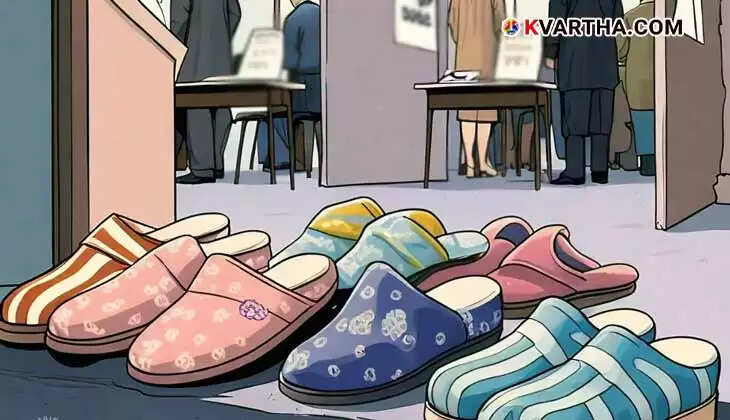 Maharashtra Election: Candidate Demands slippers Ban Near Polling Booths
