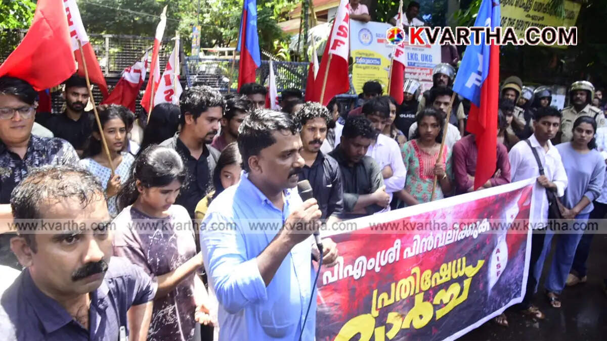 AIYF and AISF protest march in Kannur