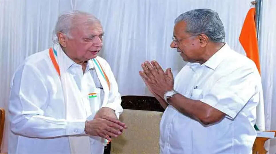 Governor Arif Mohammad Khan criticizes CM Pinarayi Vijayan again