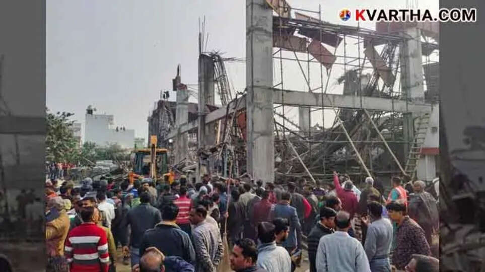  Kanpur railway station roof collapse, construction site accident