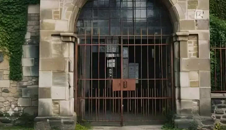 Youth Arrested for Threatening Child