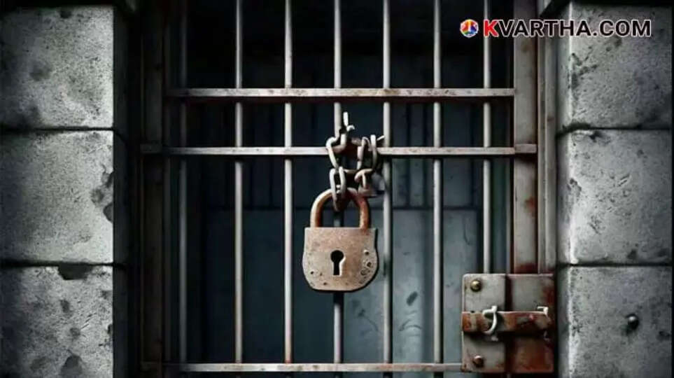 Headmaster Arrested by Vigilance for Accepting Bribe to Release Teacher's PF Money Days Before Retirement