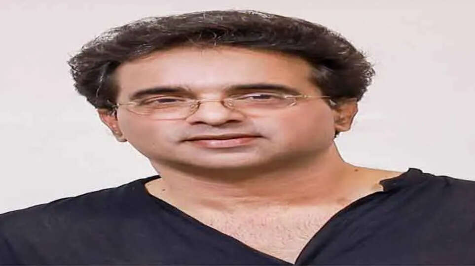 Dr. C.V. Ranjith Awarded Best Director at Mumbai Film Festival