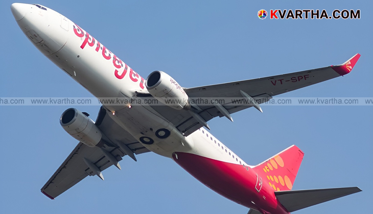 SpiceJet flight window panel loosened during flight