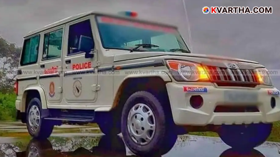 Police vehicle at Kozhikode beach.