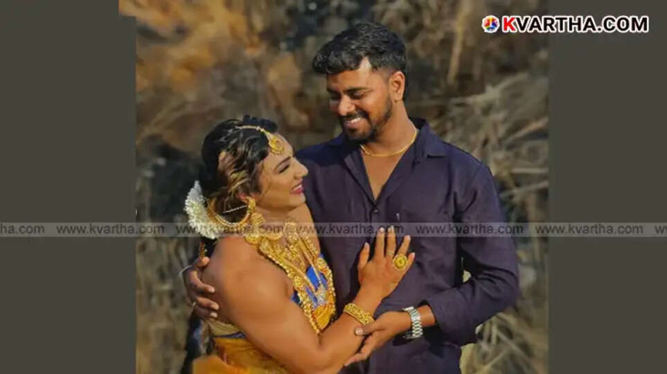 Strength and Beauty Combined in the Wedding; Bride in Saree Showcases Muscles