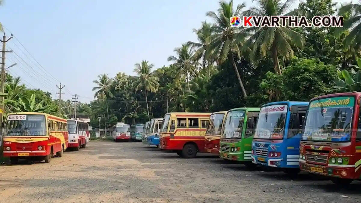  Representational image of a KSRTC and private bus operating in Kerala