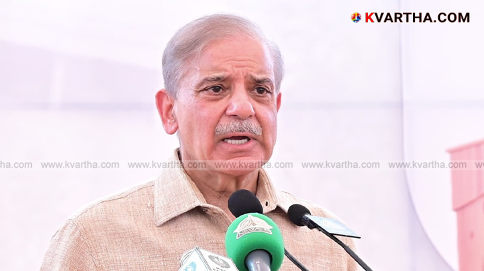  India Pakistan flag border crossing tension