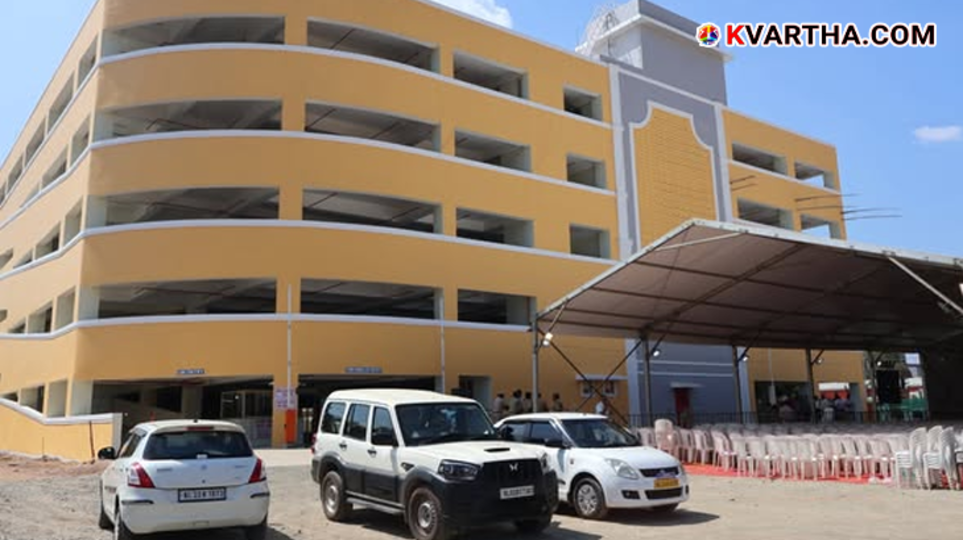 Union Minister Suresh Gopi inaugurating the Multi-Level Car Parking at Kollam Junction.