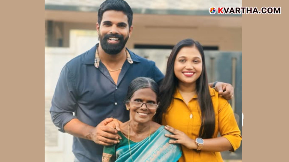 Bineesh Bastin with his mother and wife Thara.