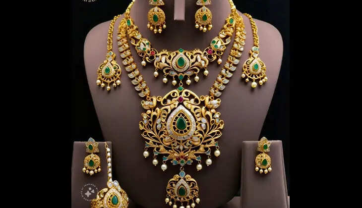 A display of gold jewelry in a jewelry store