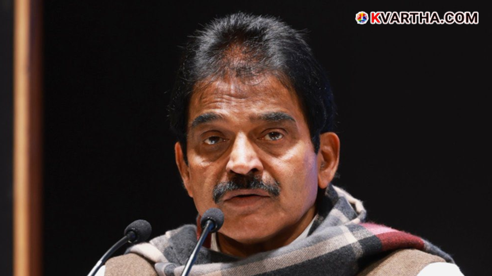 A collapsed section of the National Highway 66 under construction at Haripad Danappadi.