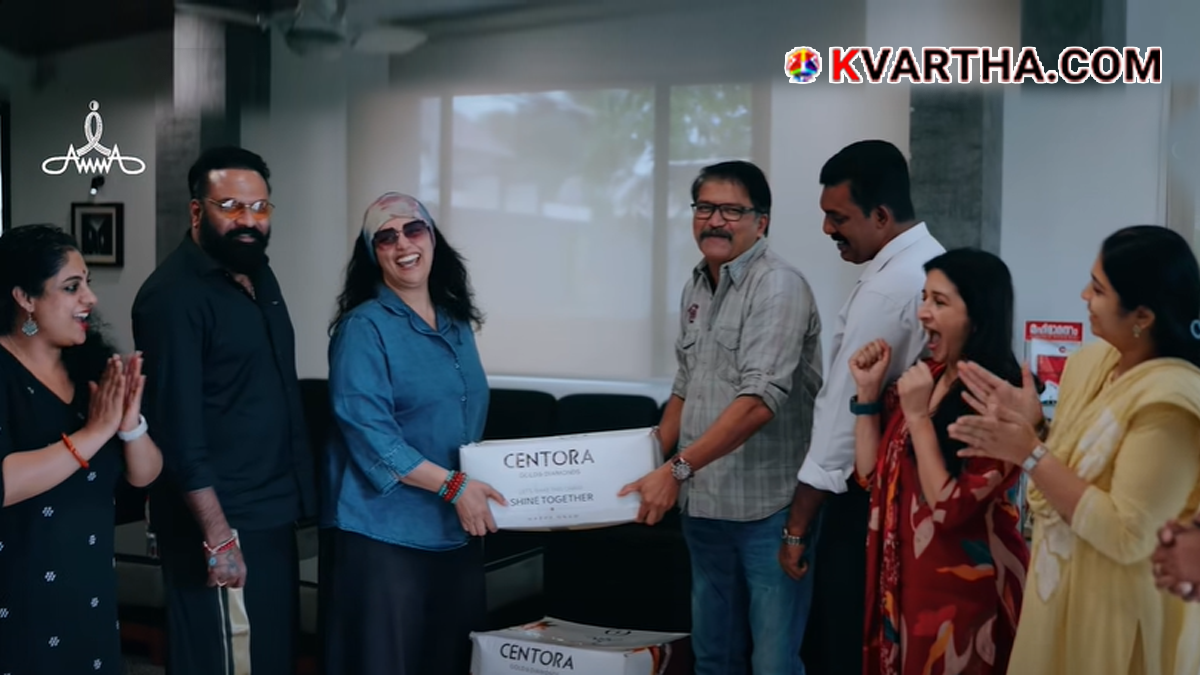 Representational image of Shwetha Menon and AMMA Onam kit distribution