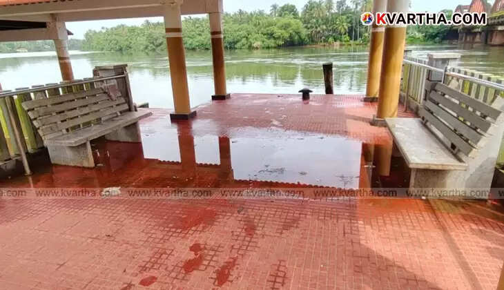 Unused boat jetty from Malabar River Cruise project