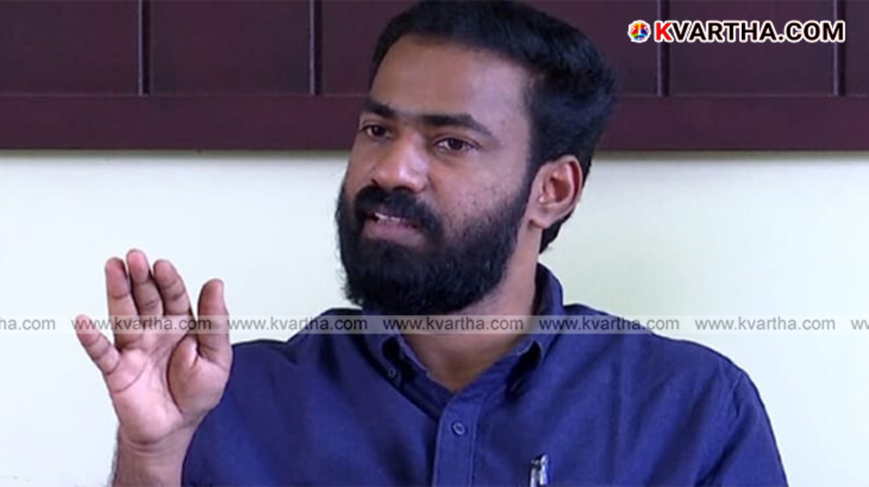 VK Sanoj speaking against RSS Ganageetham