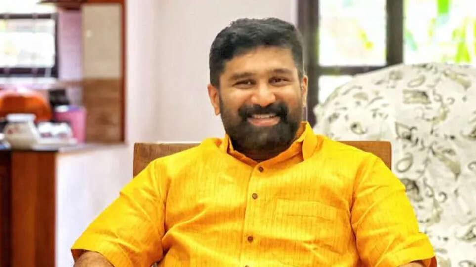  Congress Leader Attacks CM Pinarayi Over Interview Controversy