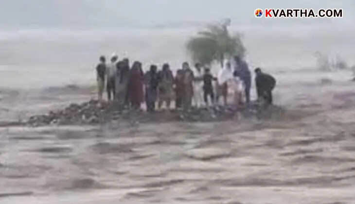 flash_floods_pakistan.webp