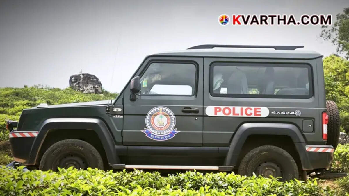  Newborn Girl Thrown Out of Hospital Window After Birth in Toilet; Attempt to Murder Case Registered Against 19-Year-Old in Harippad