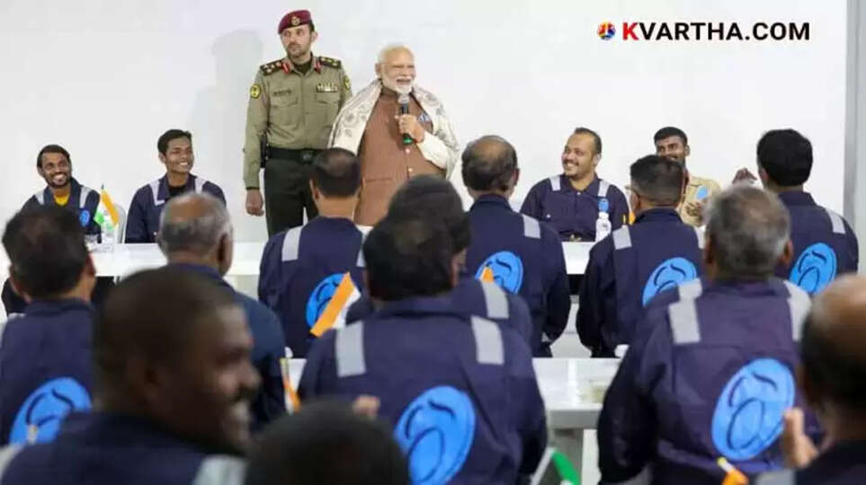 Prime Minister Modi interacting with workers in Kuwait