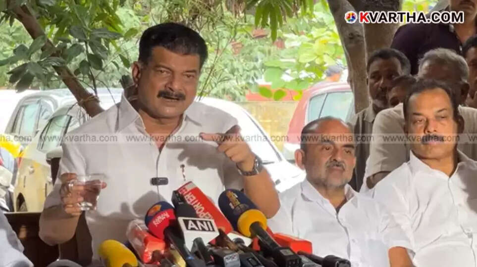 PV Anvar MLA addressing a press conference in Nilambur, announcing his decision.