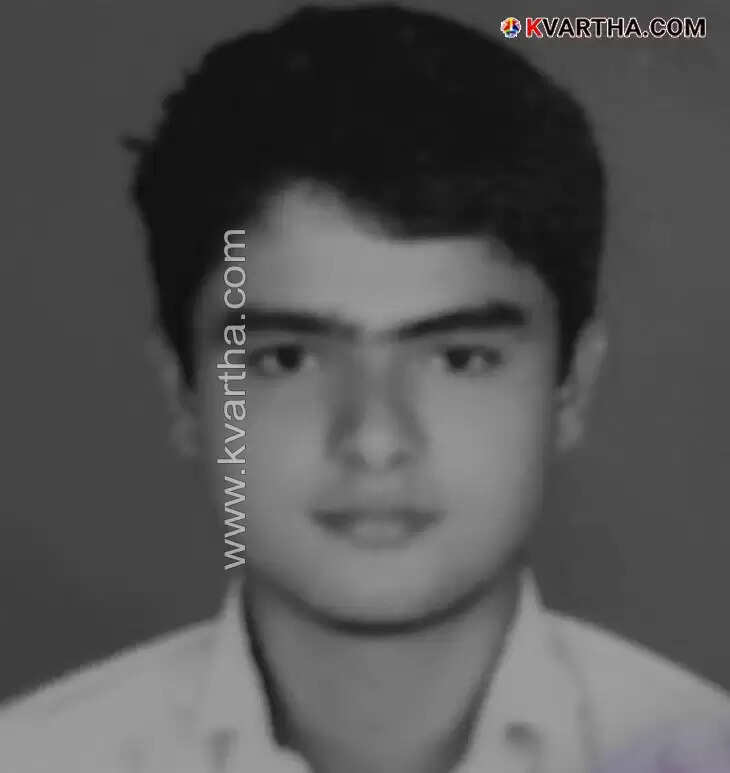 Mohanlal in a still from the Malayalam film 'Chotta Mumbai' during its re-release.