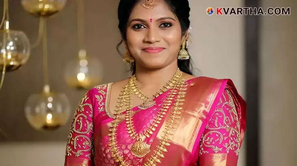  Bride Representing Kerala Gold Rate May 02