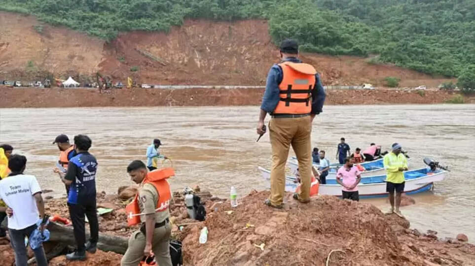 Hope Remains; Search Intensifies for Missing Malayali Truck Driver in Shirur,&nbsp;Shirur landslide, Malayali truck driver.